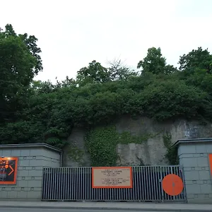  ホステル 10-z Bunker